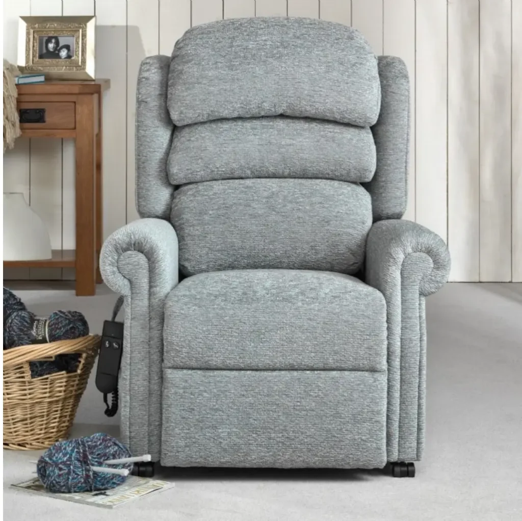 rise-recliner-chair-lift-assist-living-room.jpg